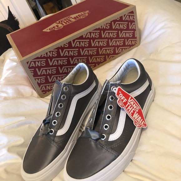 satin lux vans